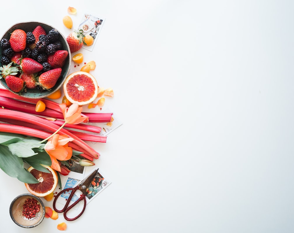 Specialist în nutriție care oferă consultație personalizată online